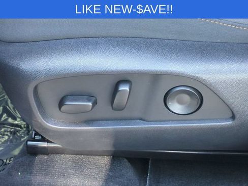 Used 2026 Chevrolet Equinox ACTIV w/ Convenience Package III AWD/4WD image 17