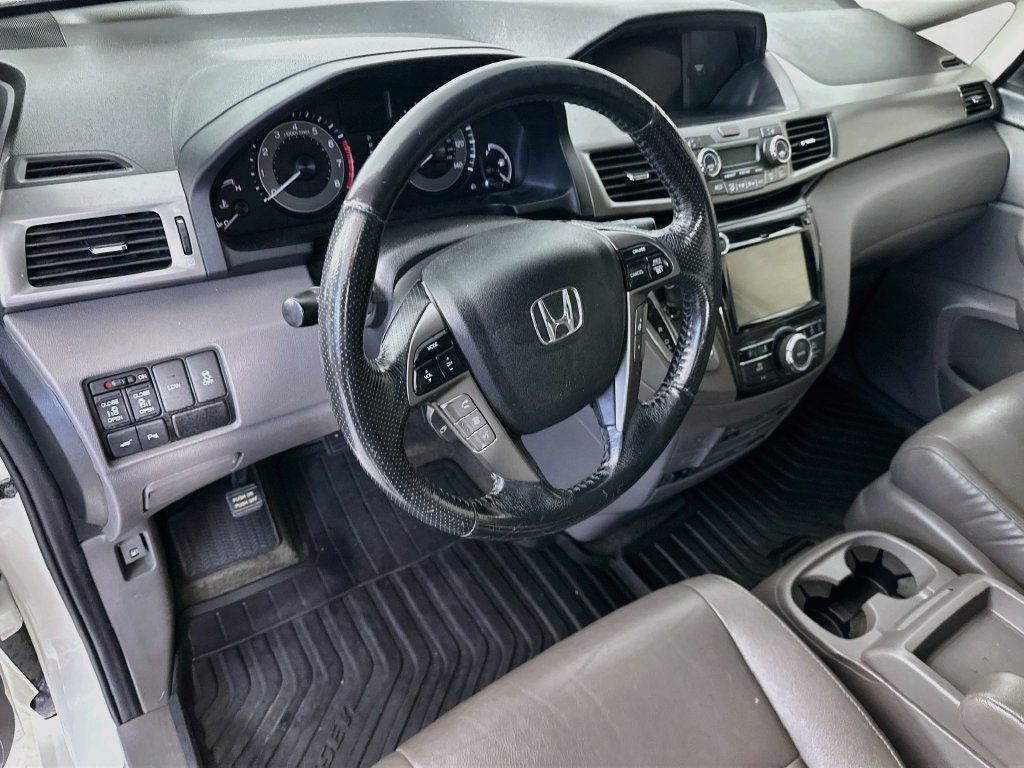 Used 2016 Honda Odyssey Touring Elite image 31