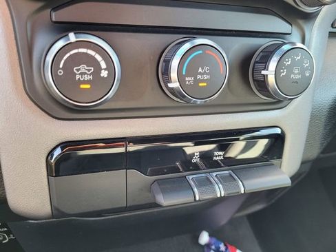 Used 2022 RAM 1500 Big Horn RWD image 19