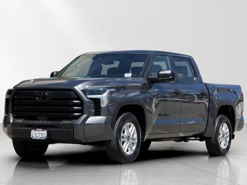 Used 2025 Toyota Tundra SR5 RWD image 8