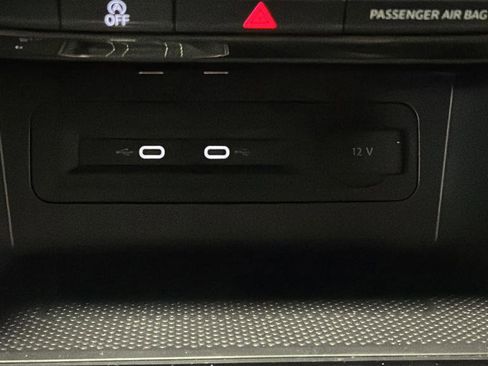 Used 2023 Volkswagen Atlas SEL Premium image 40