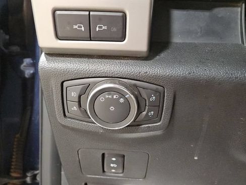 Used 2017 Ford F250 Lariat w/ Chrome Package AWD/4WD image 31