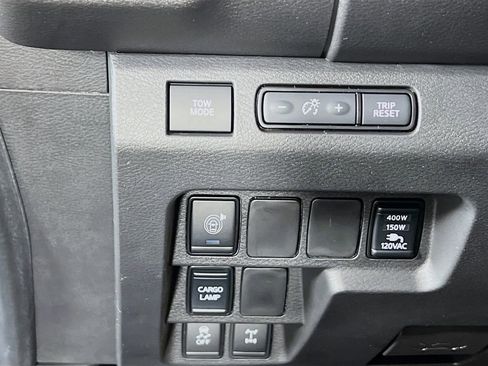 New 2026 Nissan Frontier PRO-4X w/ Pro-4x Convenience Package image 9