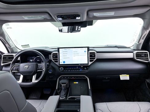 Used 2024 Toyota Tundra Limited image 31