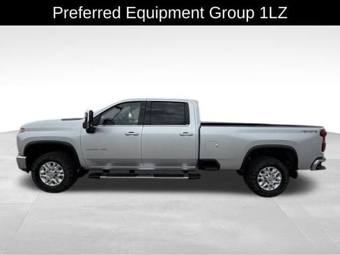 Certified 2022 Chevrolet Silverado 2500 LTZ w/ LTZ Convenience Package AWD/4WD image 4