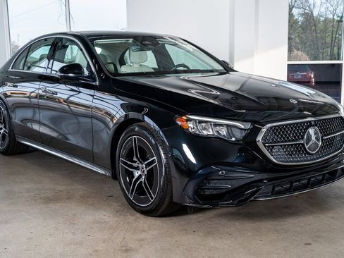 Used 2025 Mercedes-Benz E 350 4MATIC Sedan w/ Winter Package image 4