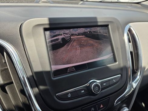 Used 2023 Chevrolet Equinox LS w/ LS Convenience Package FWD image 33