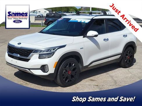 Used 2021 Kia Seltos SX w/ SX Sunroof Package image 1
