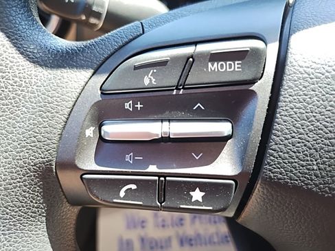 Used 2023 Hyundai Kona SEL FWD image 24