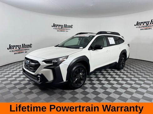 Used 2025 Subaru Outback Onyx Edition AWD/4WD image 10