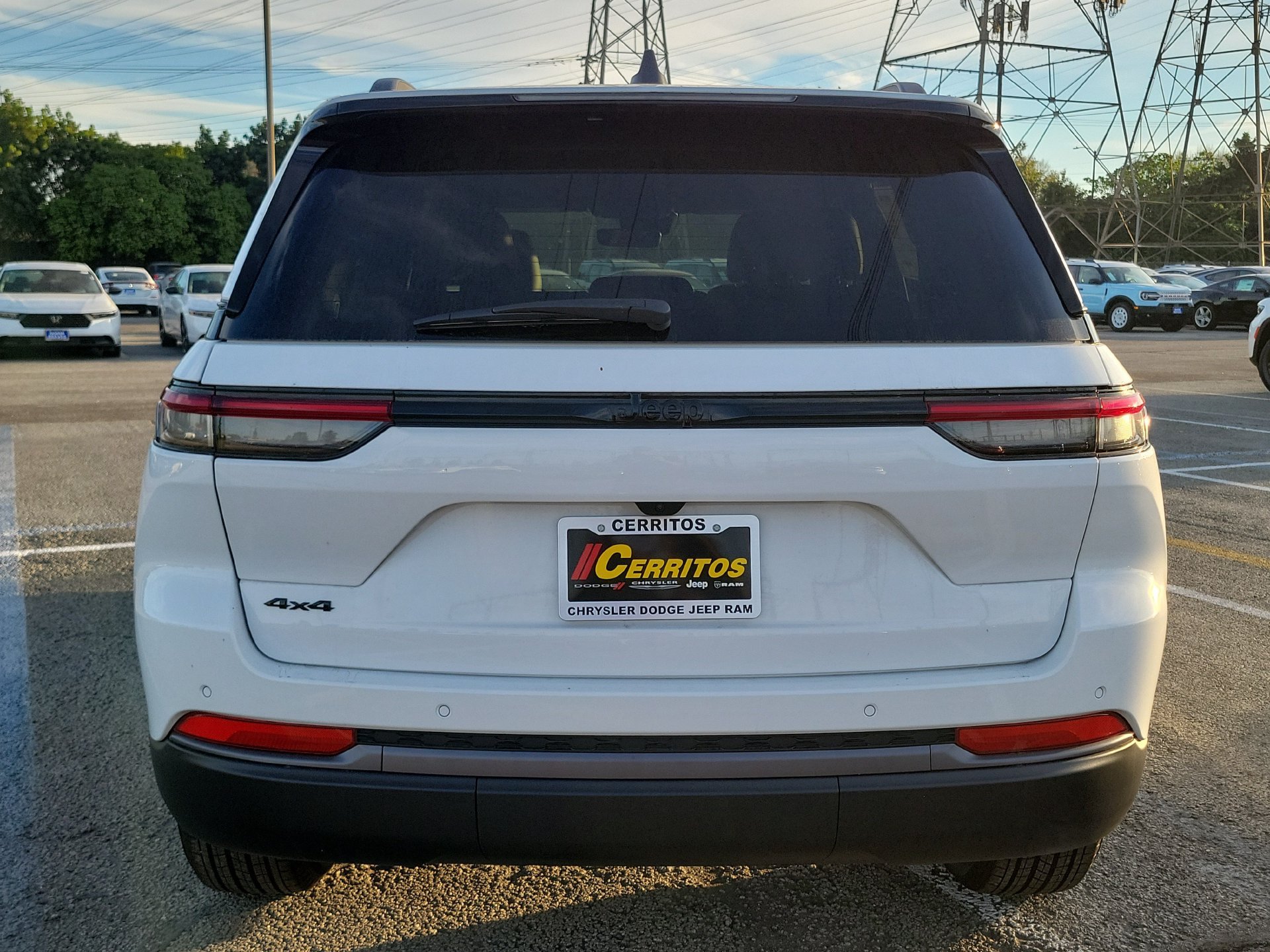 New 2026 Jeep Grand Cherokee Altitude AWD/4WD image 20