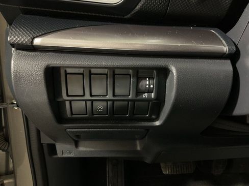 Used 2019 Subaru Forester Premium w/ All-Weather Package image 29