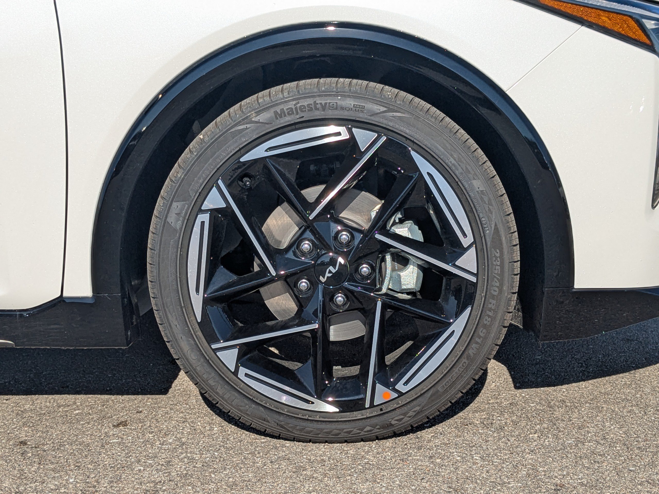 New 2025 Kia K4 EX w/ GT-Line Premium Package FWD image 13