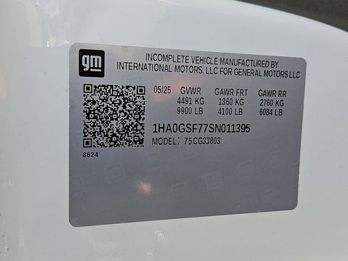 New 2025 Chevrolet Express 3500 w/ Power Convenience Package image 18