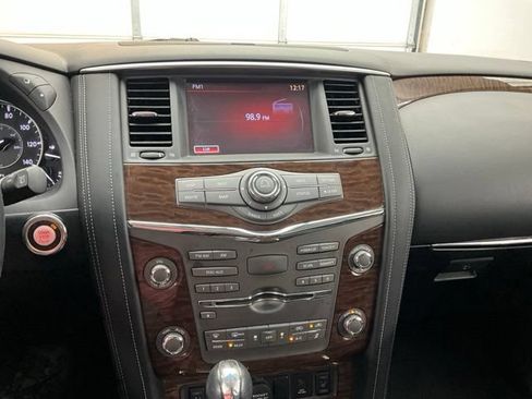 Used 2017 Nissan Armada SV AWD/4WD image 7