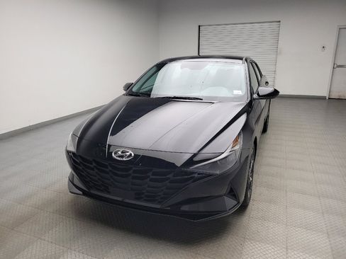 Used 2023 Hyundai Elantra SEL w/ Convenience Package FWD image 15