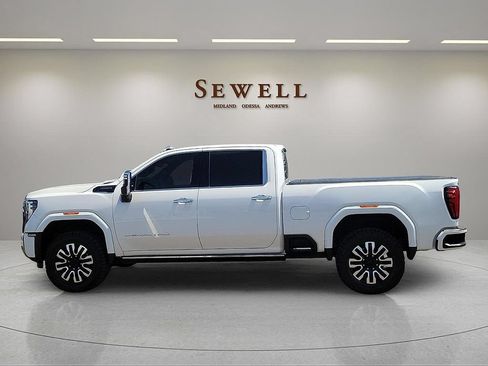 Used 2024 GMC Sierra 2500 Denali Ultimate AWD/4WD image 2
