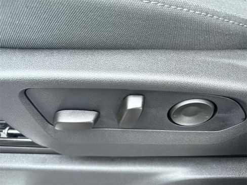 New 2026 Chevrolet Silverado 1500 LT image 18