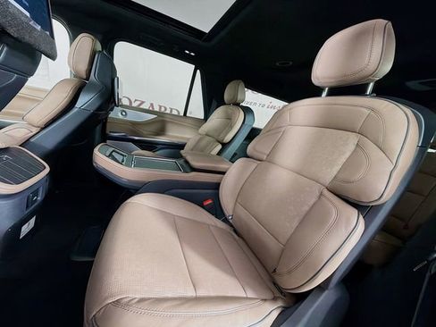 New 2025 Lincoln Navigator L Black Label AWD/4WD image 26