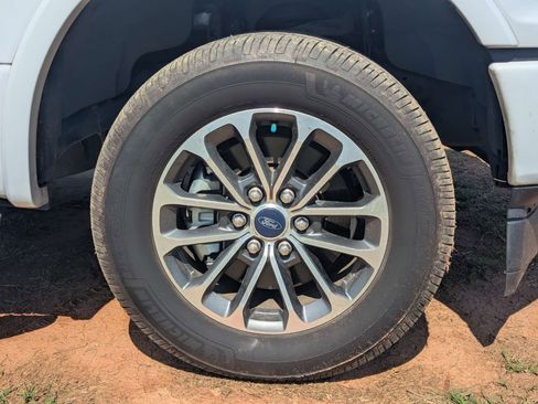 Used 2020 Ford F150 XLT w/ Equipment Group 302A Luxury image 14