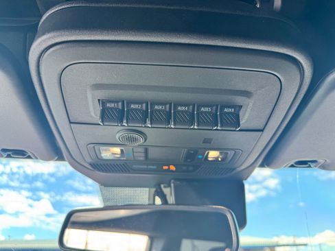 Used 2024 Ford Bronco Outer Banks image 14