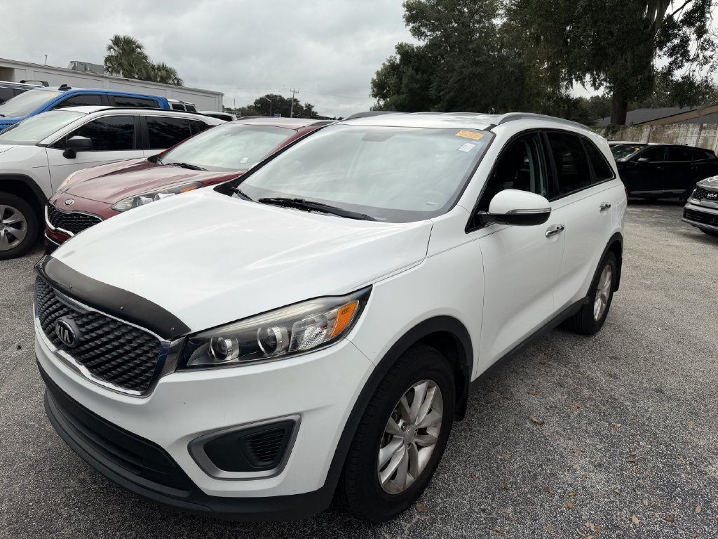Used 2018 Kia Sorento FWD image 7