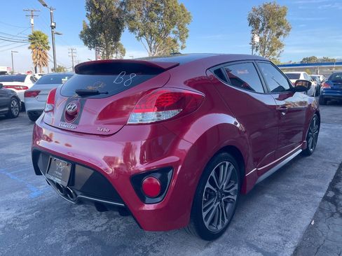 Used 2016 Hyundai Veloster Turbo FWD image 5