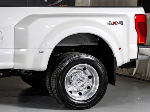 Used 2021 Ford F450 Lariat w/ Lariat Value Package AWD/4WD image 13