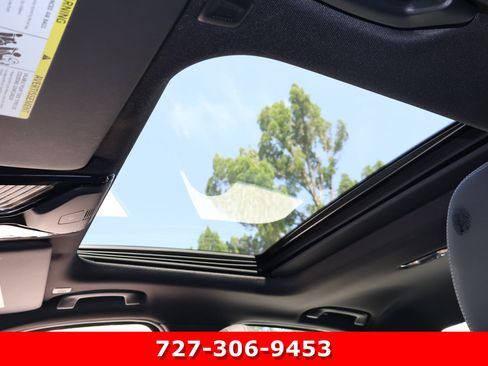 Used 2026 BMW 330i xDrive Sedan AWD/4WD image 5