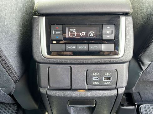 Used 2025 Subaru Ascent Onyx Edition AWD/4WD image 29