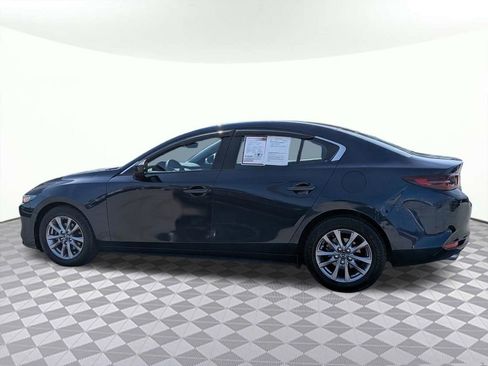 Used 2020 MAZDA MAZDA3 Sedan image 6