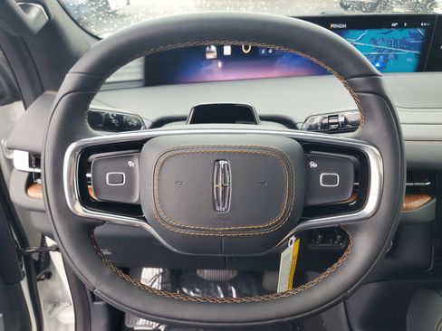 New 2026 Lincoln Navigator L Black Label image 16