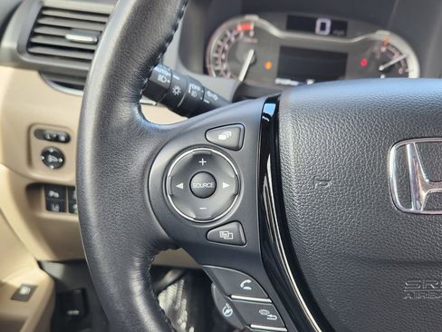 Used 2018 Honda Ridgeline RTL-E image 18