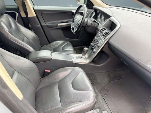 Used 2012 Volvo XC60 3.2 Premier image 30