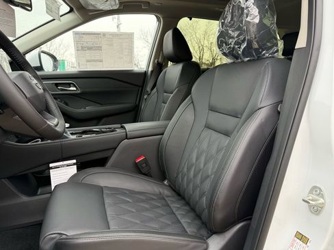 New 2026 Nissan Rogue Platinum w/ Platinum Premium Package AWD/4WD image 15