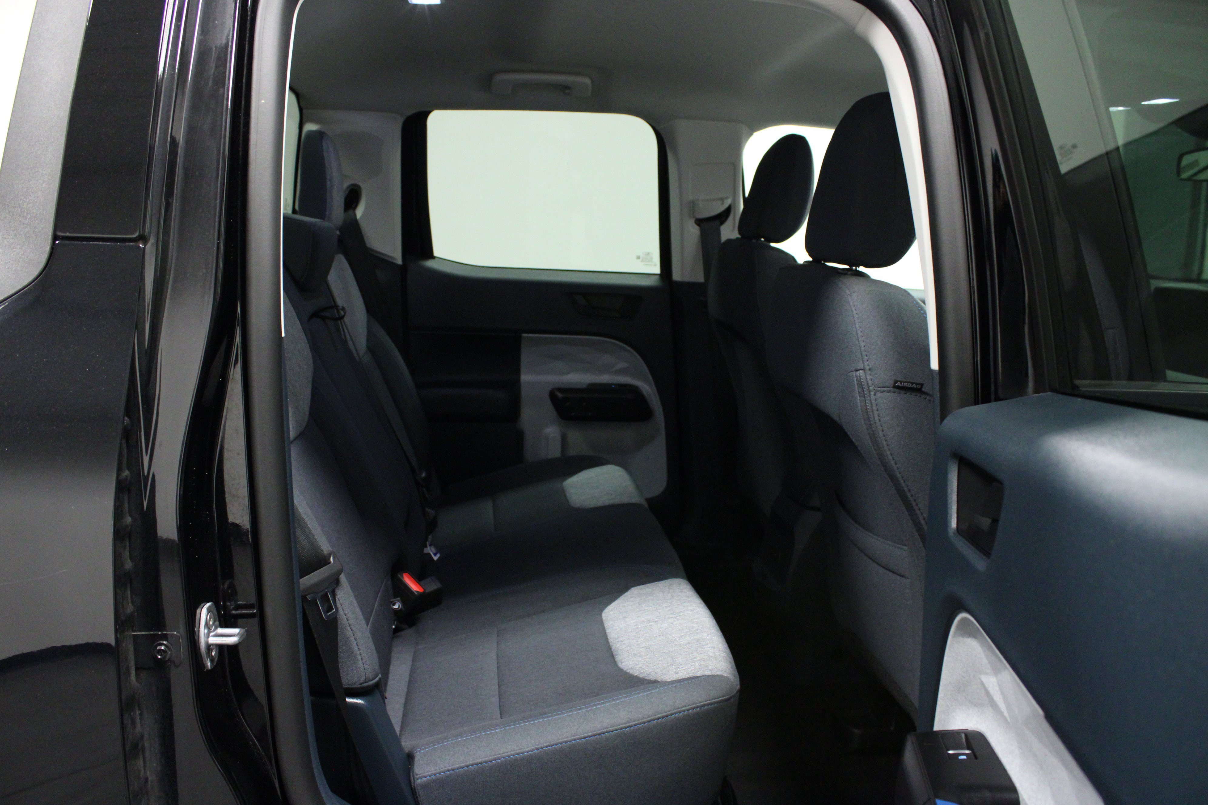 Used 2025 Ford Maverick XLT w/ Equipment Group 302A AWD/4WD image 15