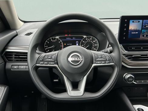 New 2026 Nissan Altima 2.5 SV FWD image 16