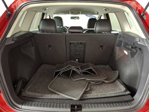 Used 2022 Volkswagen Taos SE AWD/4WD image 29