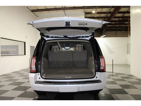 Used 2018 GMC Yukon XL Denali w/ Denali Ultimate Package image 24