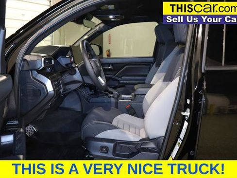 Used 2025 Toyota Tacoma TRD Sport RWD image 8
