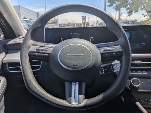 Used 2025 Hyundai Sonata SEL FWD image 17