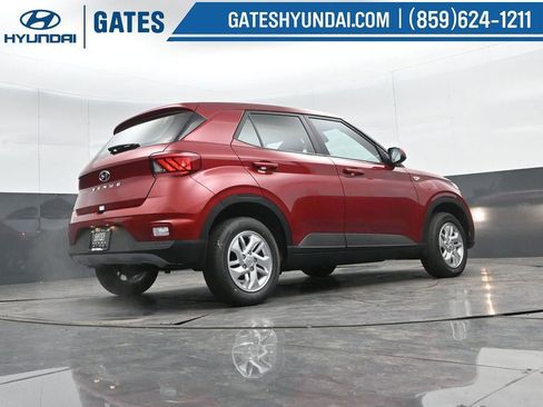 New 2026 Hyundai Venue SE image 38