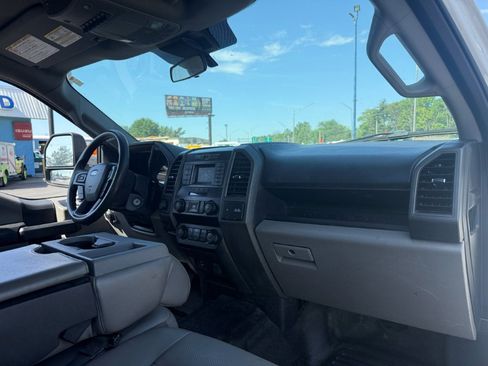 Used 2022 Ford F250 XL w/ Power Equipment Group AWD/4WD image 23