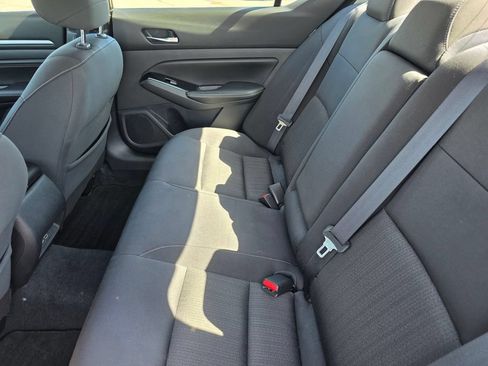 Used 2021 Nissan Altima 2.5 SV FWD image 15