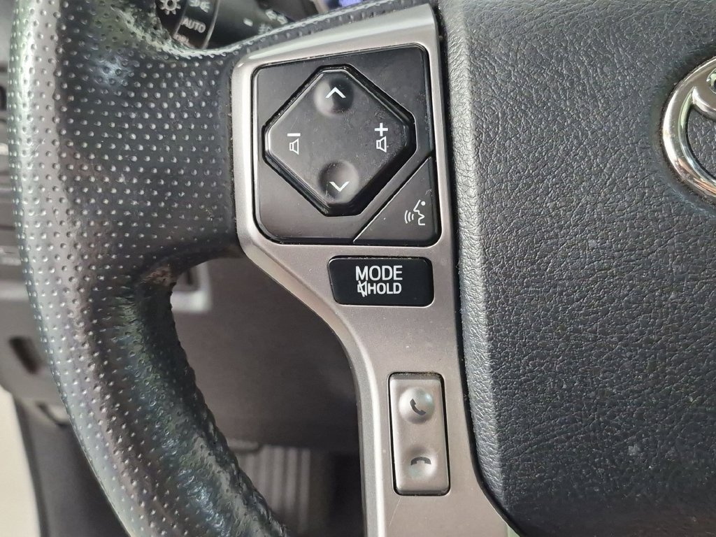 Used 2023 Toyota 4Runner Limited AWD/4WD image 18