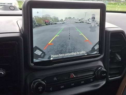 Used 2022 Ford Bronco Sport Outer Banks w/ Tech Package AWD/4WD image 4