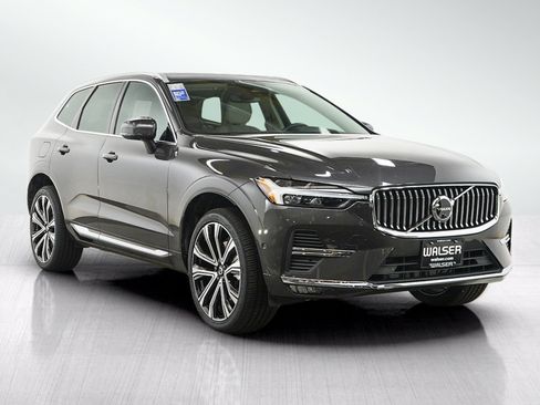 Used 2023 Volvo XC60 B5 Ultimate w/ Climate Package AWD/4WD image 7