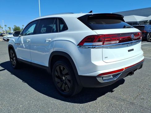 New 2026 Volkswagen Atlas Cross Sport SE image 3