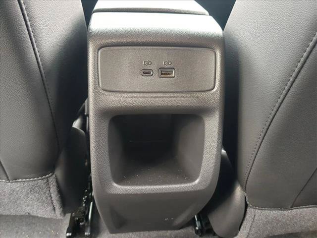 Used 2026 Chevrolet Trax LT w/ LT Convenience Package FWD image 16