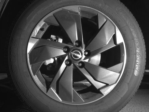 Used 2025 Nissan Rogue SV image 12